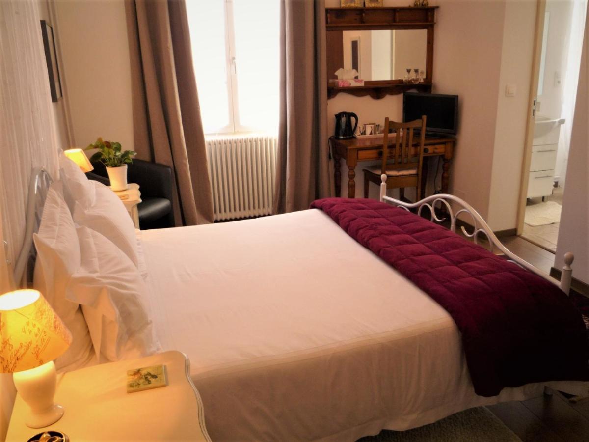 Chez Edell Bed & Breakfast มงปาซิเยร์ ภายนอก รูปภาพ